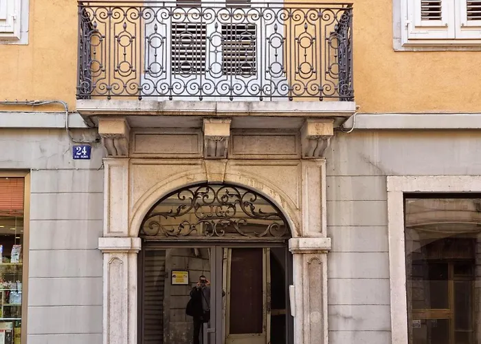 公寓 Roma 24 的里雅斯特